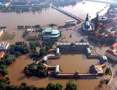 Hochwasser Semperoper